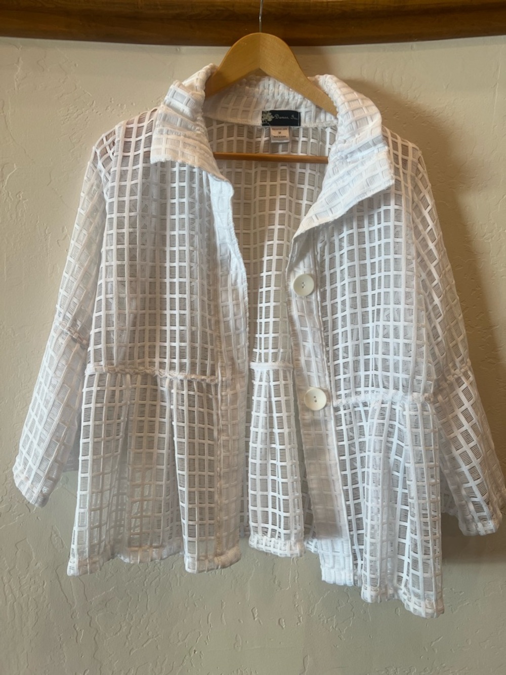 DAMEE INC International Concepts White Open Grid Button-Front Blouse
